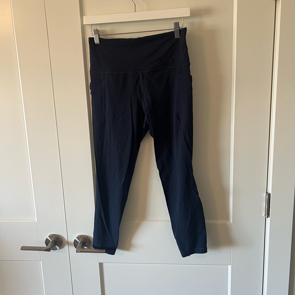 Athleta 7/8 Salutation Stash Leggings - Navy